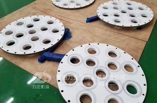 中糧集團大型（xíng）玉米深加工項目四氟設備（bèi）及配件